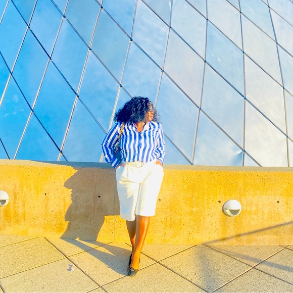 Meet your Posher, Beatrice - Picture 1 of 1